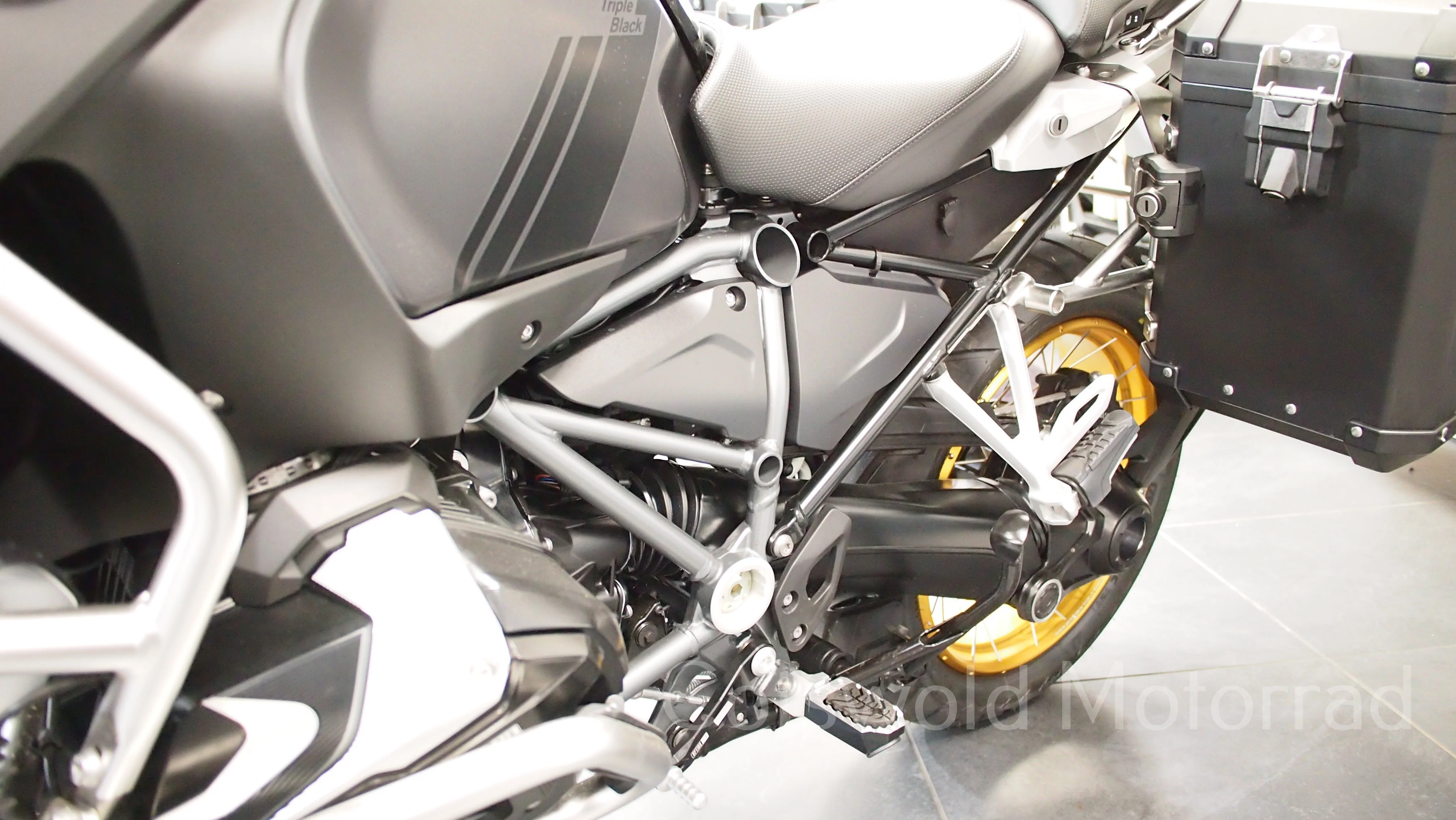 BMW Motorrad Splash Guard and Radiator Guard Set - Image 7